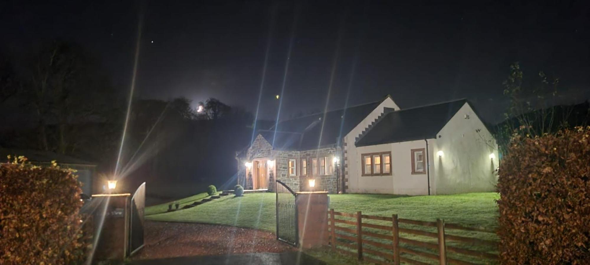 Auchendennan Farm Self Catering Cottages بالّوتْشْ المظهر الخارجي الصورة