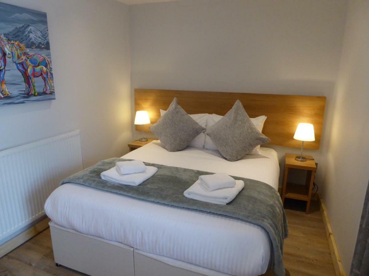 Auchendennan Farm Self Catering Cottages بالّوتْشْ المظهر الخارجي الصورة